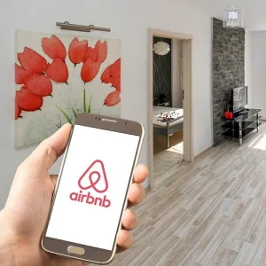 Anfitriones Airbnb Booking Idealista